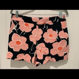 Anthropologie Scalloped Flower Shorts Size 6